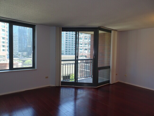 Foto del edificio - 440 N McClurg Ct