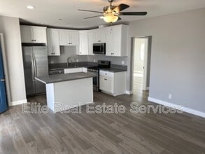 Building Photo - 6375 Osler St