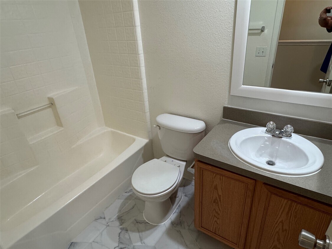 Foto del edificio - 16875 Mammoth Springs Dr