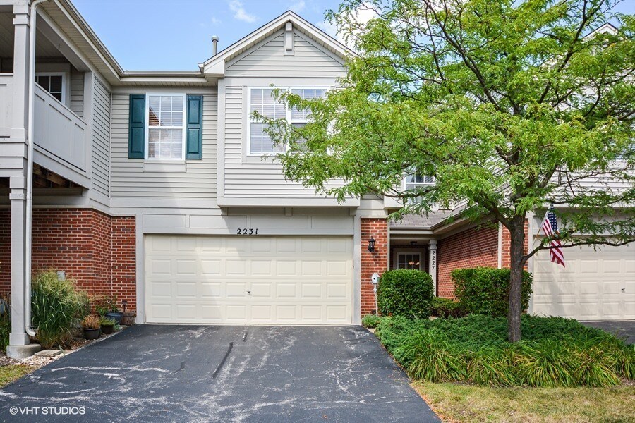 Primary Photo - 2231 Rockefeller Dr
