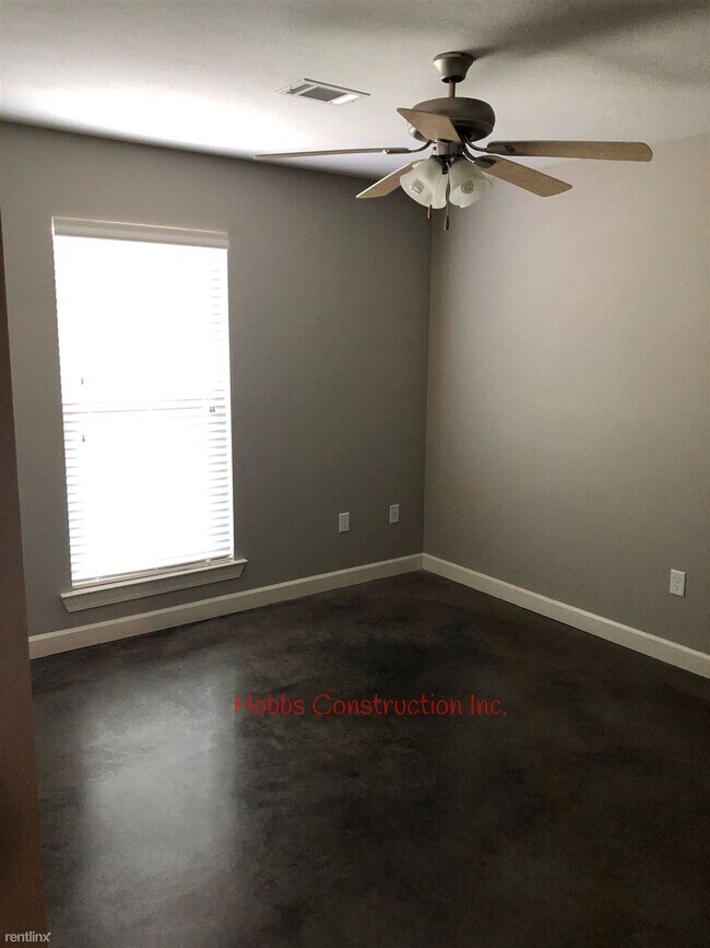 Building Photo - 4 br, 2 bath House - 35 Tanzanite Dr