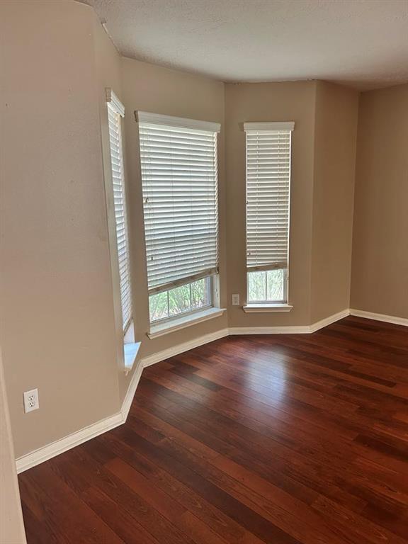Foto del edificio - 14015 Tealcrest Ln
