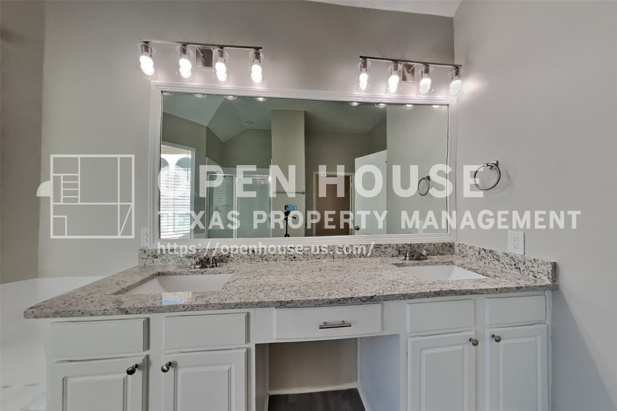 Building Photo - 17326 Granberry Gate Dr