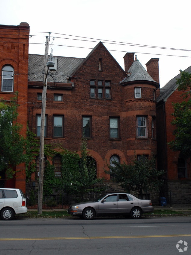 1317 Genesee St, Utica, NY 13501 Apartments in Utica, NY