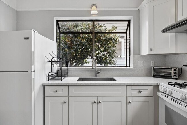 Photo - 776 S Second St Apartment