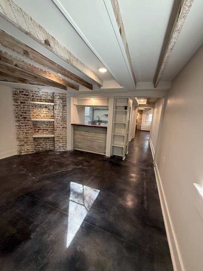 Building Photo - 7903 Plum St