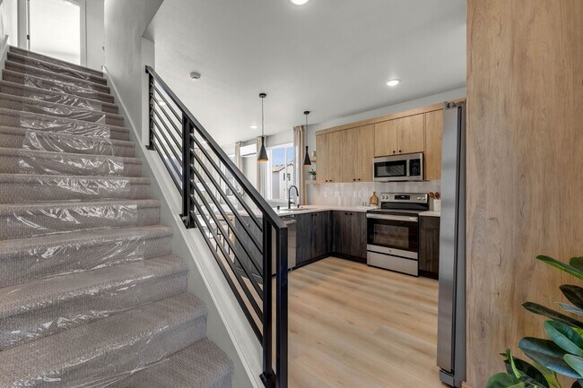 Photo - 9909 NE 46th Ct House