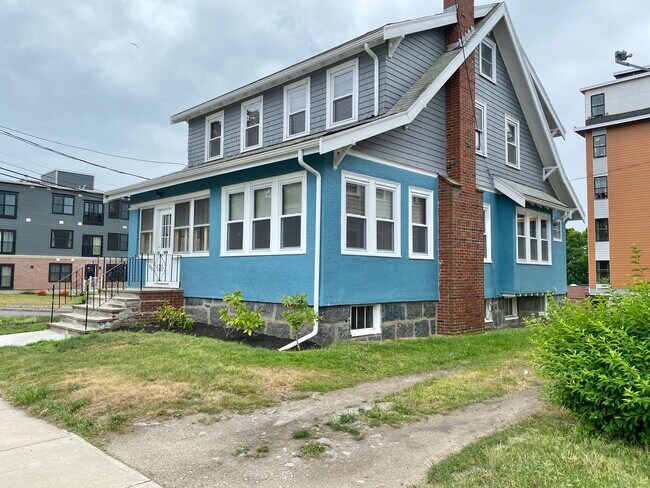 Building Photo - 239 Independence Ave