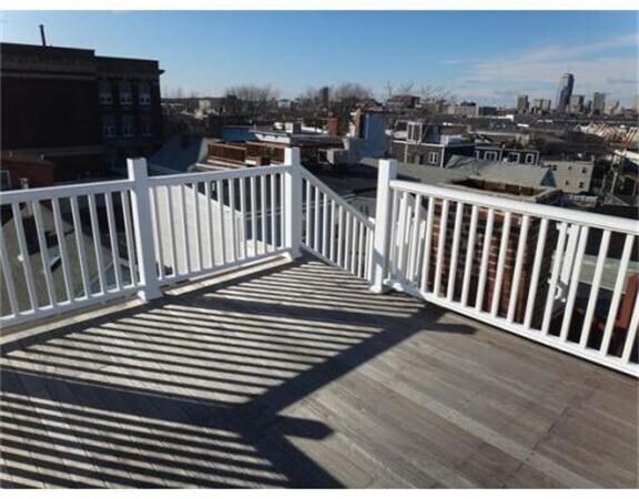 Foto del edificio - 325 Dorchester St