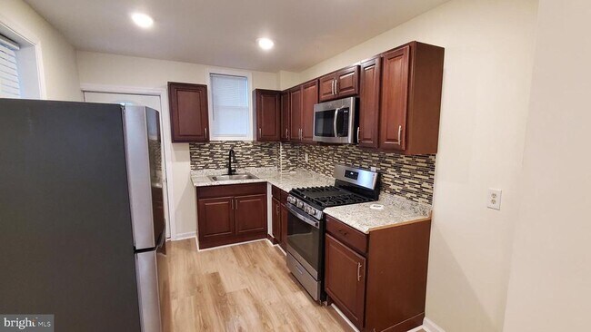 Foto del edificio - 1332 W Silver St