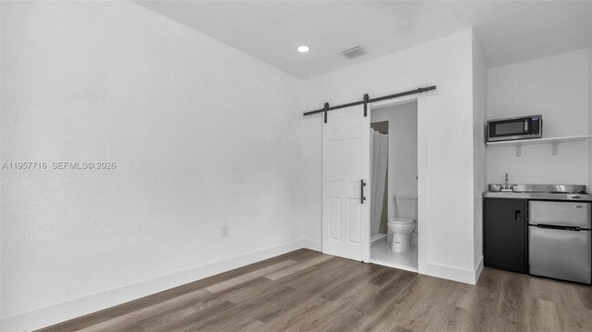 Building Photo - 11421 SW 84th St