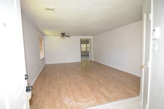 Building Photo - 3906 Pebble Garden Ln