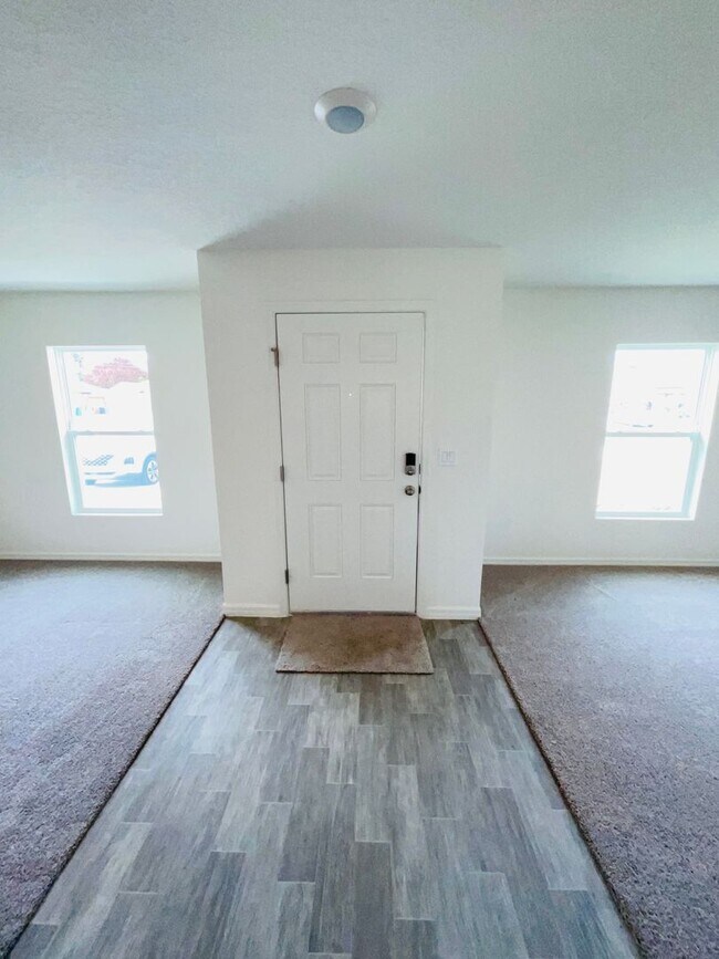 Building Photo - New Construction - 3/2/2