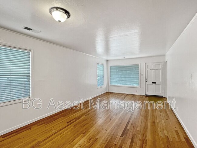 Foto del edificio - 1538 Liberty St