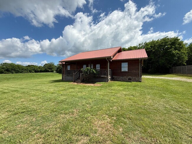 Foto del edificio - 1404 Maple Ln