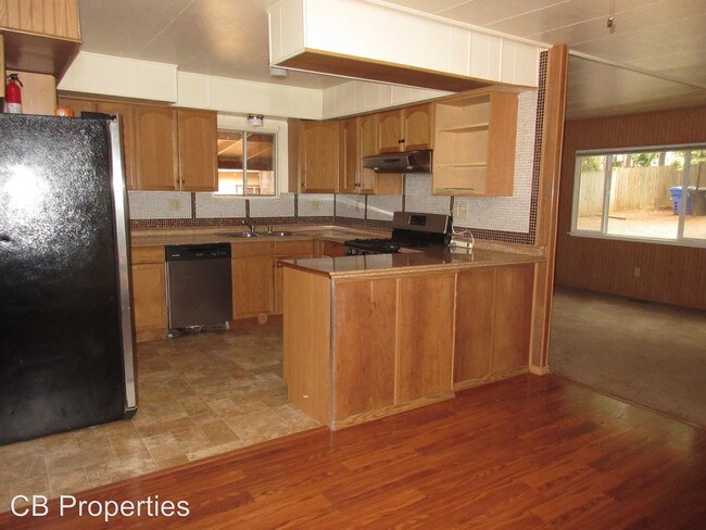 Foto del edificio - 15057 Torey Pine Rd