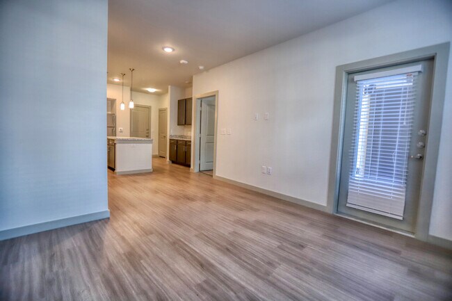 Building Photo - 2 Months Free | Historic Georgetown! | W/D...