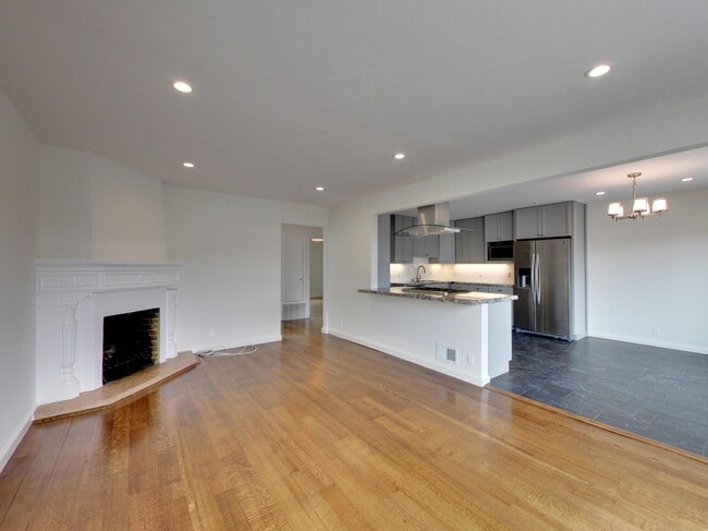 Foto del edificio - 2167 40th Ave