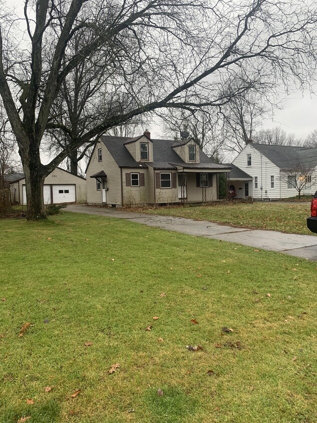 Foto principal - 131 Forest-Park Dr