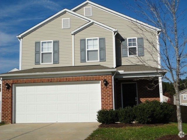 Building Photo - 1009 Gelfield Rd