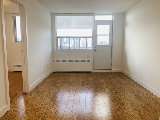 Photo du bâtiment - 407-230 Oak St