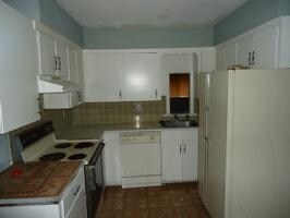 Kitchen - 9824-9846 Locust St