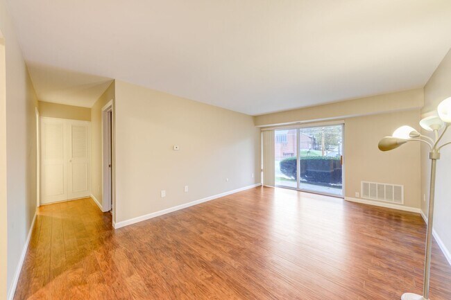 Foto del edificio - Welcome to a charming 1-bedroom, 1-bathroo...