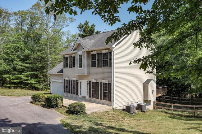 Building Photo - 54 Apache Court