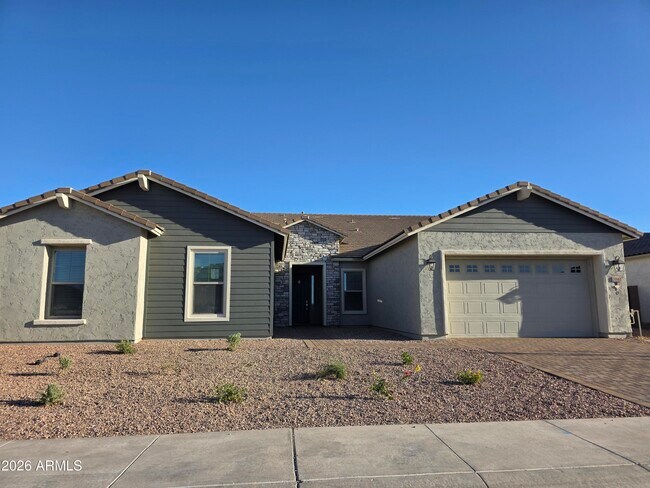 Building Photo - 7641 W Staghorn Rd
