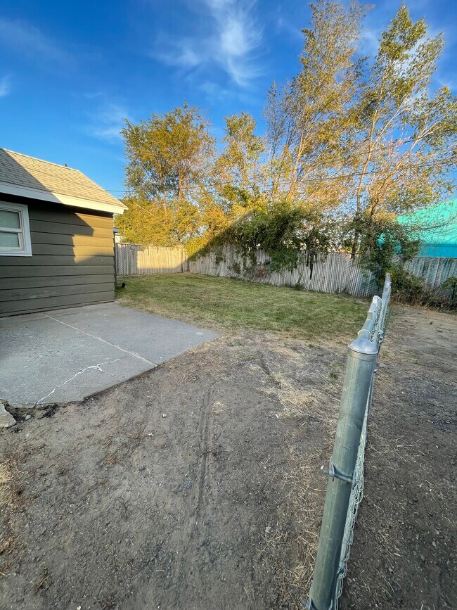 Foto del edificio - 2111 W Spruce St