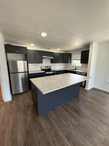 Foto del edificio - 5803 Tremont St