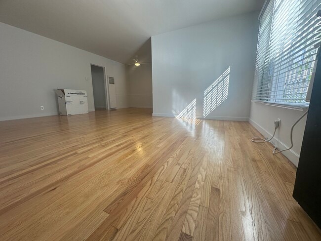 Building Photo - 8366 Blackburn Ave