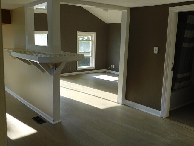 Building Photo - 250 Parkerville Rd