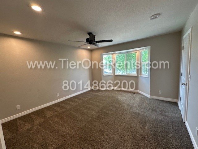 Foto del edificio - This property offers a NO DEPOSIT option available for qualified renters!
