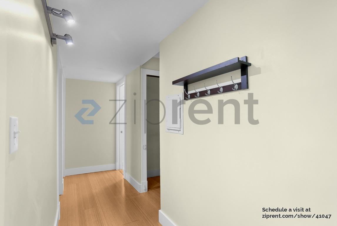 Foto principal - 12021 100th Ave NE