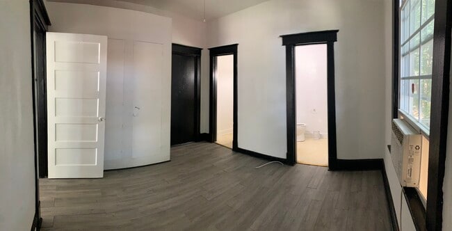 Foto del edificio - 2110 Ginter St