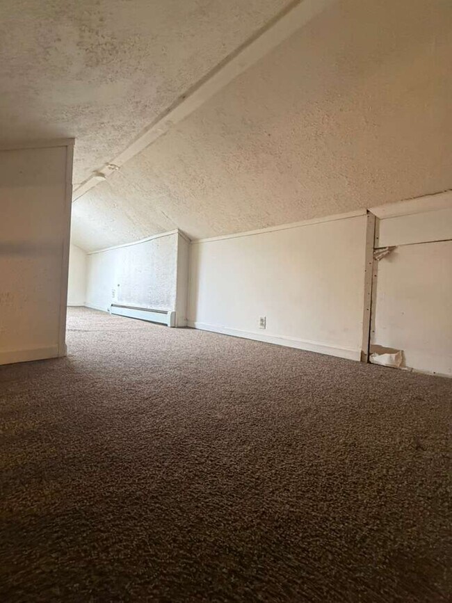 Building Photo - 20852 Ridgemont Rd