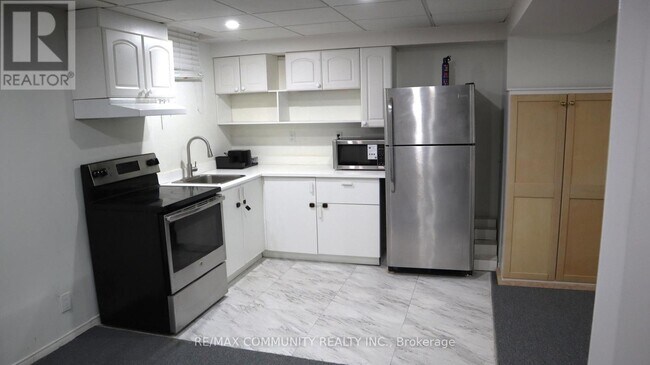 Photo du bâtiment - 1556 Dellbrook Ave