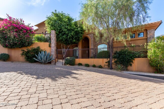 Foto del edificio - 7199 E Ridgeview Pl