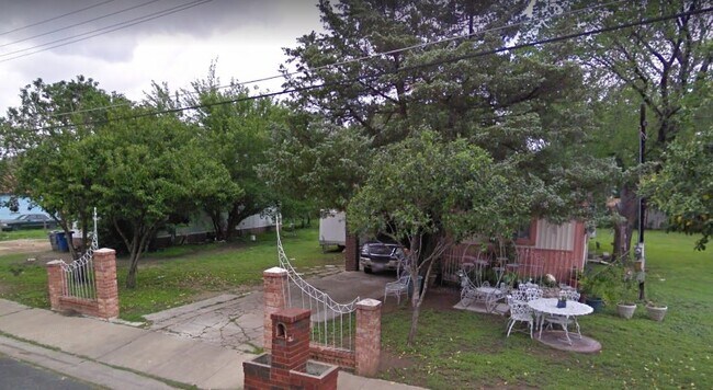 Foto del edificio - 6104 Kasper St