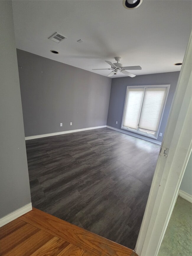 Building Photo - 4531 Palmetto St