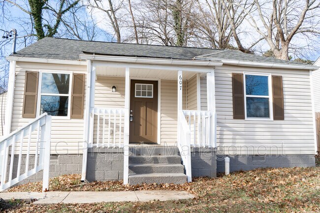 Building Photo - 607 Hillview Rd