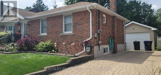 Photo du bâtiment - 6 Youngmill Dr