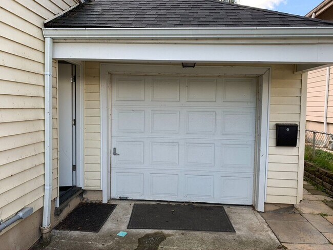 Foto del edificio - 6443 NE 33rd Ave