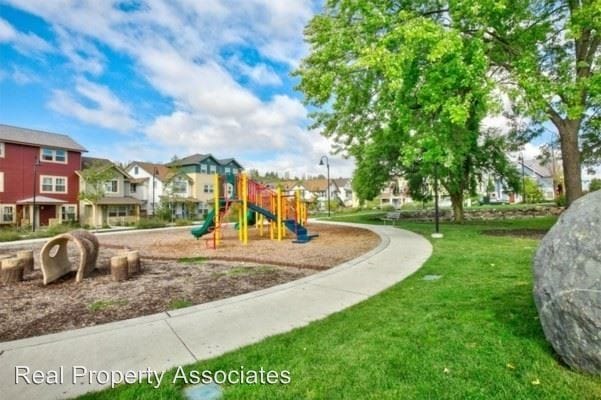 Building Photo - 2 br, 2.5 bath House - 3035 S Nevada St