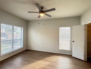 Building Photo - 6602 Harbor Town Dr