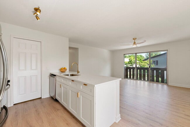 Building Photo - 7753 W Emerald Ct