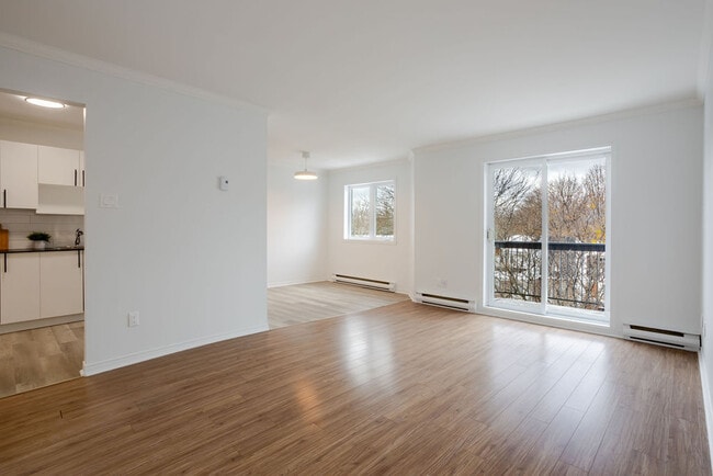 Building Photo - 91 AV JOLLIET