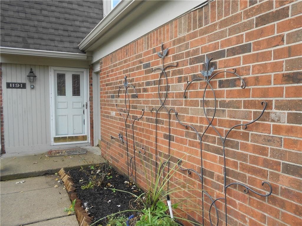 1191 Rolling Hills Dr, Bloomfield Hills, MI 48302 Condo for Rent in