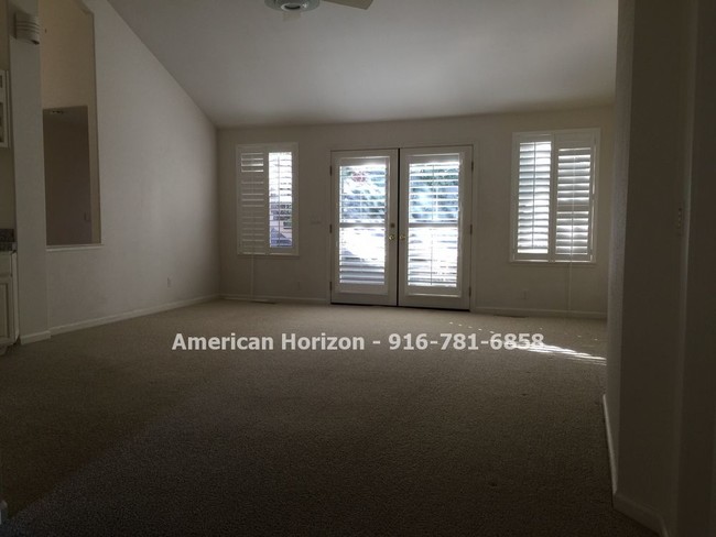 Building Photo - 1712 Carnegie Way